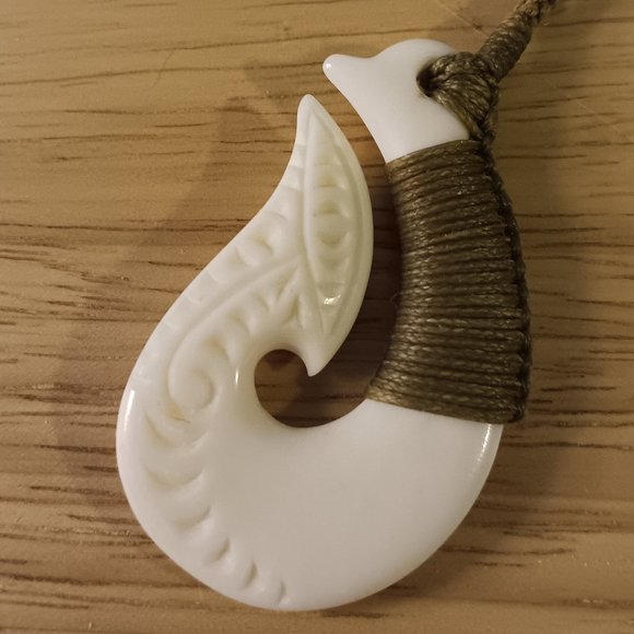 Bound Engraved Matau Handcrafted Bone Pendant - Picture 7 of 11
